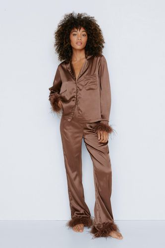 Pyjama Satiné À Plumes Avec Chemise & Pantalon - - 34 - Nasty Gal - Modalova