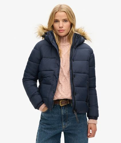 Damen Kurze Pufferjacke mit Kapuze und Kunstfellbesatz - Größe: 42 - Superdry - Modalova