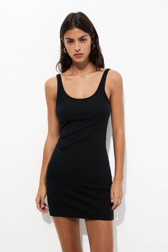 Robe Courte Moulante À Bretelles - Pull&Bear - Modalova