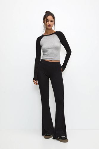 Pantalon Flare Côtelé - Pull&Bear - Modalova