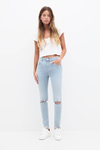 Jean Skinny Push Up - Pull&Bear - Modalova