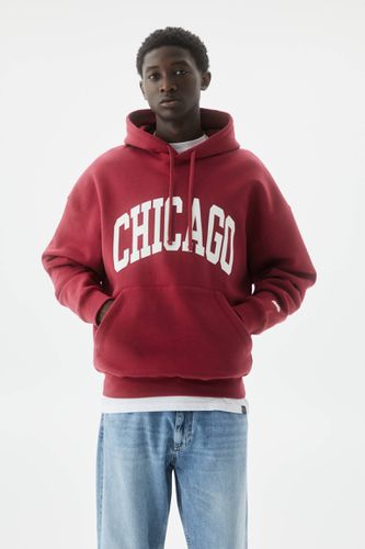 Sweat Rouge À Capuche Chicago - Pull&Bear - Modalova