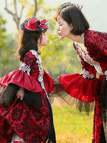 Robe imprim floral lolita OP volants rouges en dentelle lace en une pice robes - Milanoo - Modalova