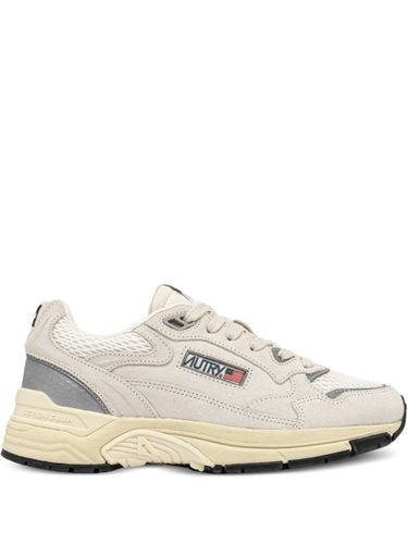 AUTRY Hyperway Low Sneakers - AUTRY - Modalova