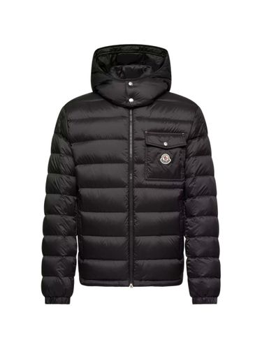 Moncler Verith Short Down Jacket - Moncler - Modalova
