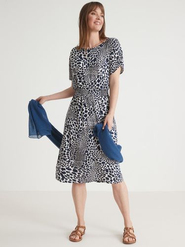 Robe encolure bateau en maille fluide - Daxon - Modalova