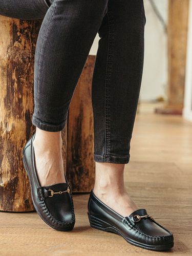 Mocassins boucle étrier largeur confort - Pédiconfort - Modalova