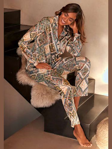 Pyjama en satin classique avec élégant motif paisley - - - LASCANA - Modalova