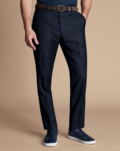 Pantalon De Costume En Sergé Naturellement Extensible - par - Charles Tyrwhitt - Modalova