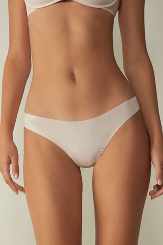 Brazilian Panties in Seamless Ultra Light Microfiber Woman Natural Size 3 - Intimissimi - Modalova