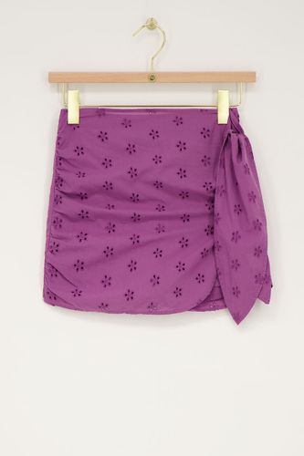 Jupe-short violette avec broderie florale | - My jewellery - Modalova