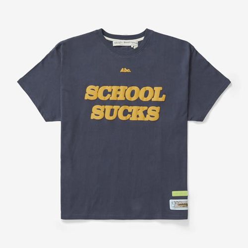 School Sucks T-shirt - Advisory Board Crystals - Modalova