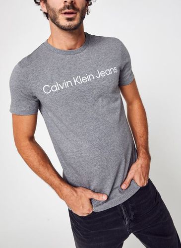 Vêtements Core Institutional Logo Slim Tee pour Accessoires - Calvin Klein Jeans - Modalova
