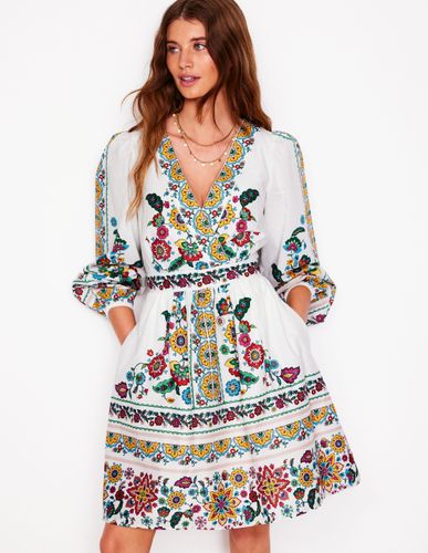 Robe courte Mya en coton-Ivoire, motif Botanical Spring - Boden - Modalova