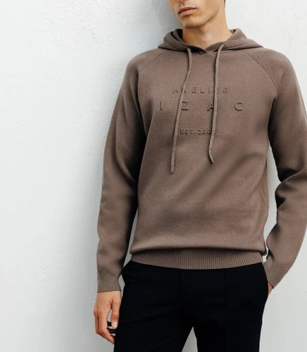 Pull à capuche en maille chatain - IZAC - Modalova