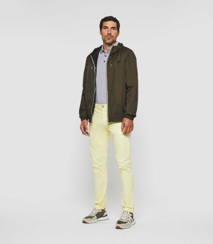 Blouson à capuche réversible kaki et noir Ryan"" - IZAC - Modalova