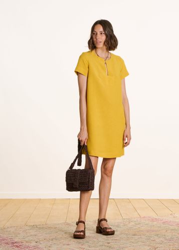 Robe courte droite à manches courtes - La Fée Maraboutée - Modalova