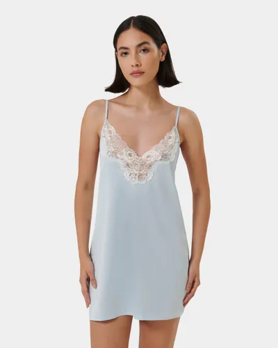 Isabella Luxury Satin Short Chemise Ice Water Blue/White - Blue / S - Bluebella - US - Modalova