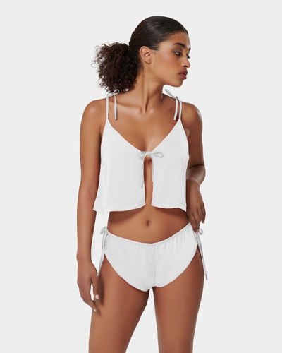 Ottilie Luxury Satin Crop Cami and Short Set White - White / S - Bluebella - US - Modalova