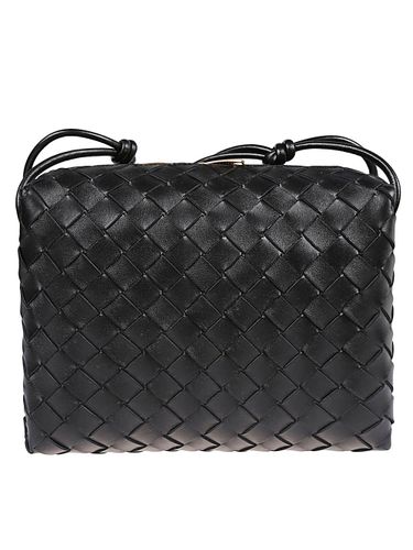 Loop Small Leather Crossbody Bag - Bottega Veneta - Modalova