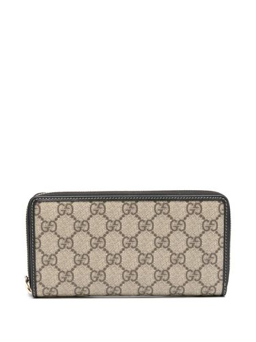 Gg Emblem Continental Wallet - Gucci - Modalova