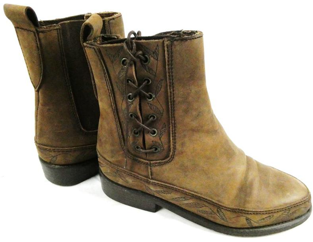 Paire de bottines hiver en cuir - Label Emmaus - Modalova