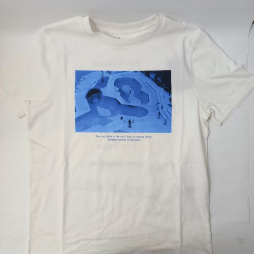 T SHIRT AVEC IMAGE ET ECRITURE DANS LE DOS TAILLE 8ANS - bellerose - Modalova