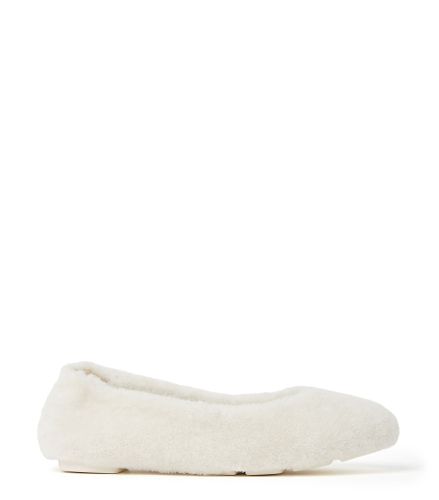 PIROUETTE SUPER CHILL FLAT, Early Access Black Friday, CRÈME, MOUTON RETOURNÉ « SHEARLING » - Stuart Weitzman - Modalova