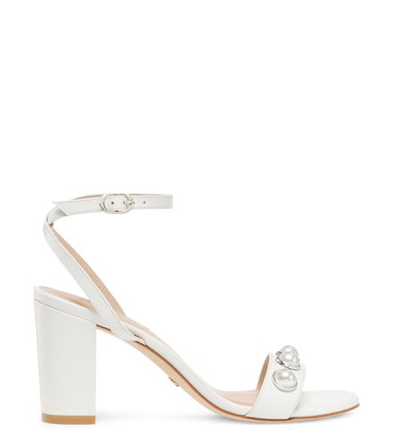 NEARLYBARE PORTIA SANDAL, SANDALES, , CUIR NAPPA LAQUÉ - Stuart Weitzman - Modalova