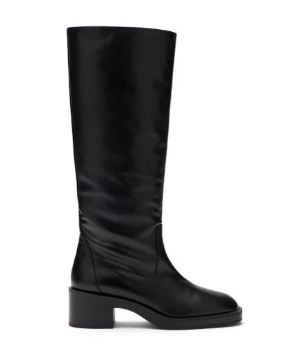 KAIA KNEE-HIGH BOOT, BOTTES ET BOTTINES, , CUIR DE VEAU LISSE - Stuart Weitzman - Modalova