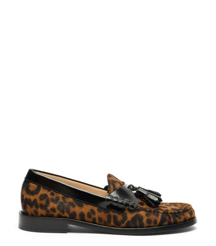 LOTTIE TASSEL LOAFER, CHAUSSURES PLATES ET MOCASSINS, /, LEOPARD HAIR CALF/DRESS SPAZZOLATO - Stuart Weitzman - Modalova
