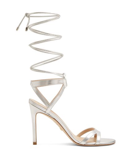 SOIREE 100 LACE-UP SANDAL, Last chance, , MÉTALLISÉ - Stuart Weitzman - Modalova