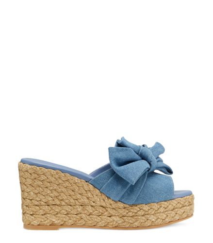 LOVEKNOT ESPADRILLE WEDGE SLIDE, CHAUSSURES COMPENSÉES, , DENIM VINTAGE - Stuart Weitzman - Modalova