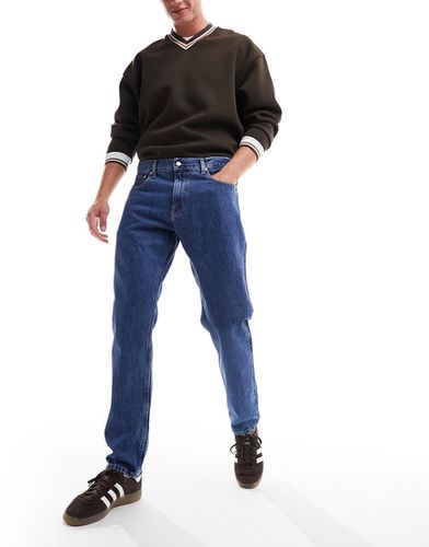 Jean droit style années 90 - Délavage moyen - Calvin Klein Jeans - Modalova