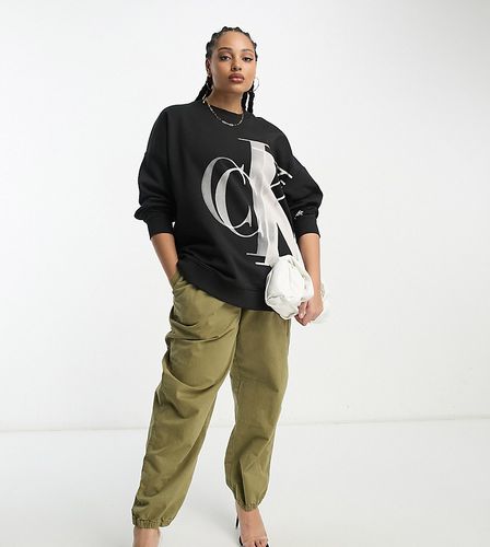 Plus - Lightbox - Sweat-shirt à logo monogramme - Noir - Calvin Klein Jeans - Modalova