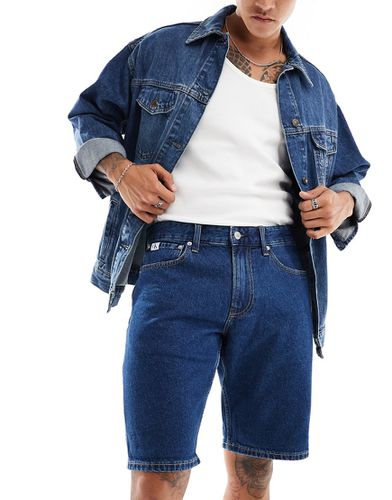 Short en jean coupe classique - Bleu foncé délavé - Calvin Klein Jeans - Modalova