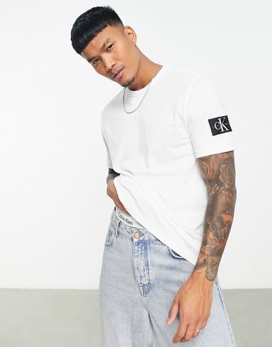 T-shirt avec écusson et logo monogramme sur la manche - chiné - Calvin Klein Jeans - Modalova