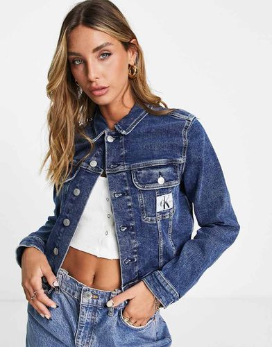 Veste en jean courte style années 90 - Délavage moyen - Calvin Klein Jeans - Modalova