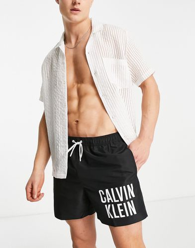 Short de bain avec logo sur la cuisse - Calvin Klein - Modalova