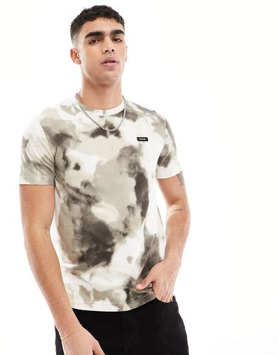 T-shirt à imprimé camouflage - Beige - Calvin Klein - Modalova