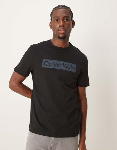 T-shirt avec logo encadré à rayures - Calvin Klein - Modalova