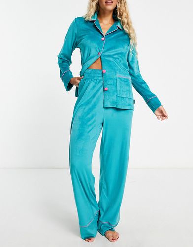 Ensemble de pyjama en velours de qualité supérieure avec top boutonné et pantalon décontracté - Bleu sarcelle - Chelsea Peers - Modalova
