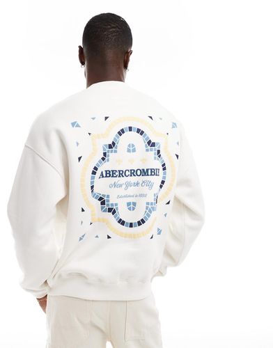 Sweat avec broderie logo et motif mosaïque à l'avant et au dos - Abercrombie & Fitch - Modalova