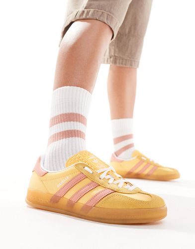 Gazelle Indoor - Baskets avec semelle en caoutchouc - Jaune et rose - Adidas Originals - Modalova
