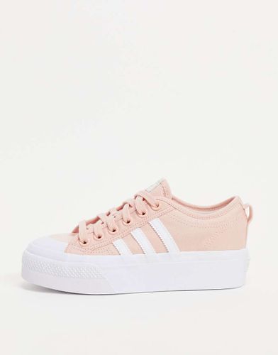 basket adidas semelle rose