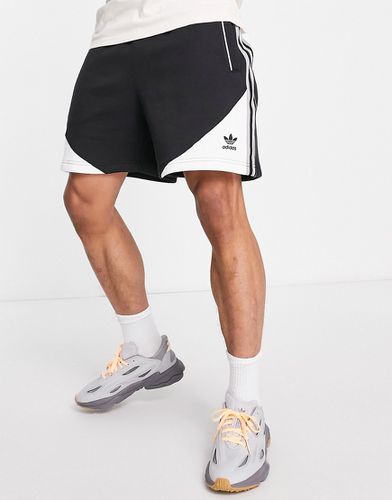 SPRT - Short à trois bandes effet color block - Adidas Originals - Modalova