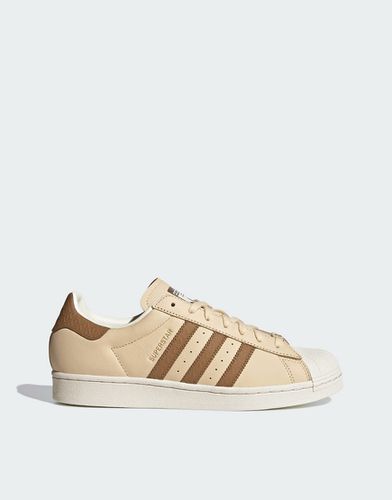 Superstar - Chaussures - Beige - Adidas Originals - Modalova