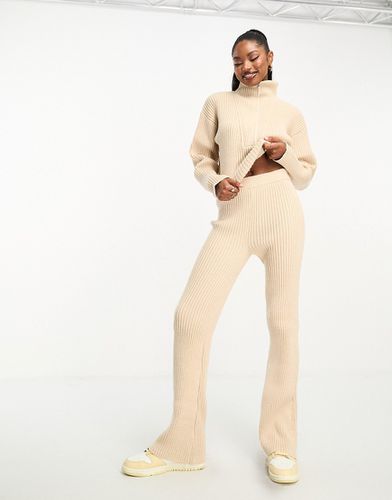 Pantalon d'ensemble évasé en maille - Beige - Aria Cove - Modalova