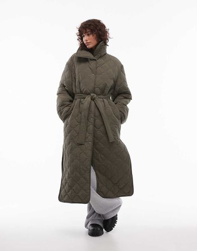 Manteau matelassé oversize longueur mollet avec col montant et fentes latérales - Kaki - Arket - Modalova