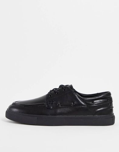 Chaussures bateau imitation cuir à semelle - Asos Design - Modalova
